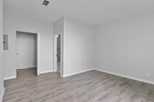 2451 W Howard St, Chicago, IL 60645 - Photo 8