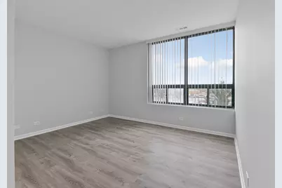 2451 W Howard Street #406, Chicago, IL 60645 - Photo 6