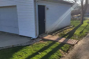 18237 Oakwood Ave, Lansing, IL 60438 - Photo 30