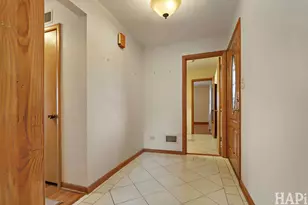 1733 Camellia Ln, Schaumburg, IL 60173 - Photo 6