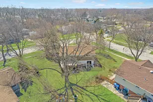 1512 Syracuse Ln, Schaumburg, IL 60193 - Photo 32