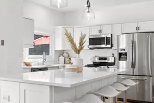 102 S Quincy St, Hinsdale, IL 60521 - Photo 10