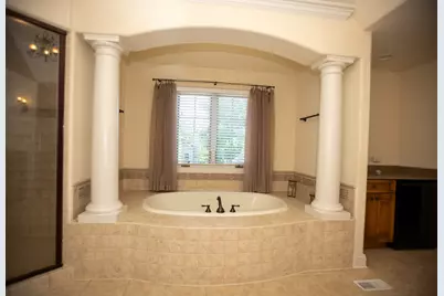 7542 Thornhill Court, Yorkville, IL 60560 - Photo 32