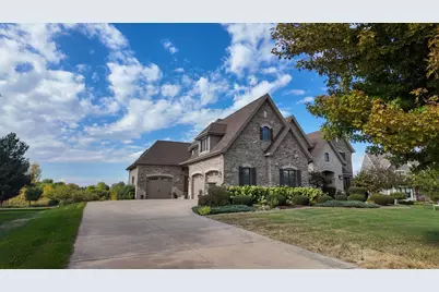 7542 Thornhill Court, Yorkville, IL 60560 - Photo 2