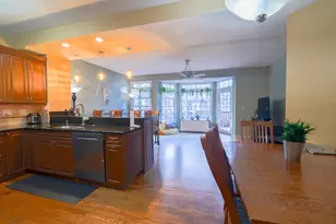 8706 Trinity Dr, Orland Park, IL 60462 - Photo 16