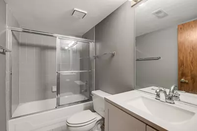 319 Stonebridge Way, Mundelein, IL 60060 - Photo 14