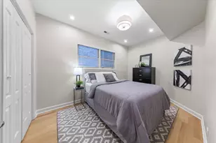 1445 W Walton St, Chicago, IL 60642 - Photo 16