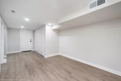 1047 N Saint Louis Avenue, Chicago, IL 60651 - Photo 34