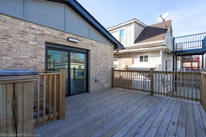 1047 N Saint Louis Avenue, Chicago, IL 60651 - Photo 24