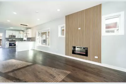 1047 N Saint Louis Avenue, Chicago, IL 60651 - Photo 18