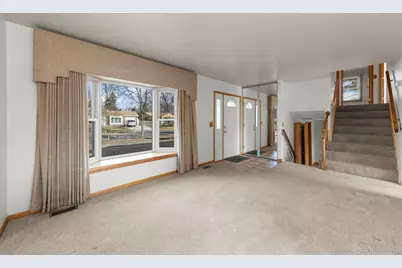 127 Monticello Circle, Bolingbrook, IL 60440 - Photo 4