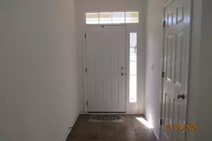 494 S Jade Ln, Round Lake, IL 60073 - Photo 2