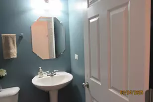 494 S Jade Ln, Round Lake, IL 60073 - Photo 10