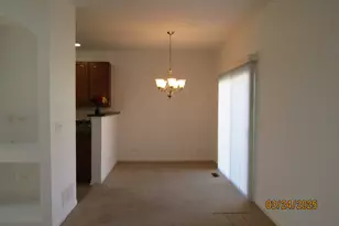 494 S Jade Ln, Round Lake, IL 60073 - Photo 4