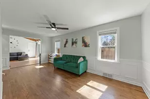 934 S Highland Ave, Arlington Heights, IL 60005 - Photo 10