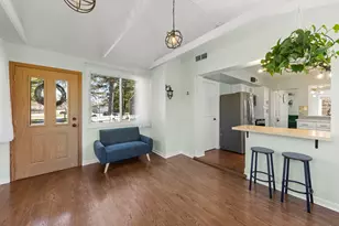 934 S Highland Ave, Arlington Heights, IL 60005 - Photo 4