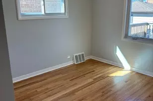 2358 Hainsworth Ave, North Riverside, IL 60546 - Photo 10