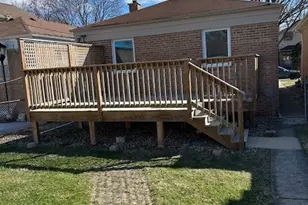 2358 Hainsworth Ave, North Riverside, IL 60546 - Photo 2