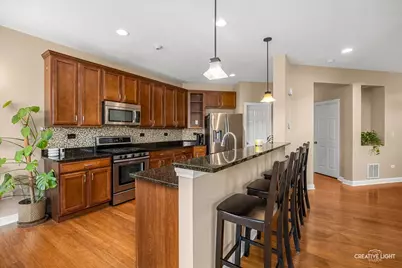 2782 Blakely Lane, Naperville, IL 60540 - Photo 8