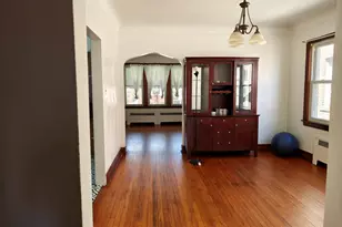 1935 Wenonah Ave, Berwyn, IL 60402 - Photo 4