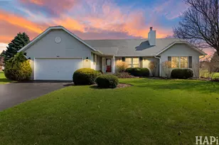 3800 Twin Oaks Dr, Wonder Lake, IL 60097 - Photo 1