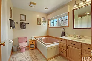 3800 Twin Oaks Dr, Wonder Lake, IL 60097 - Photo 16