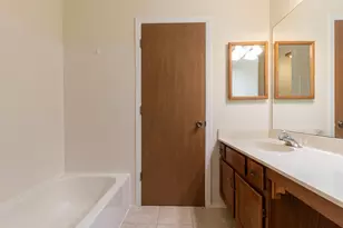 260 E Fabish Dr, Buffalo Grove, IL 60089 - Photo 8