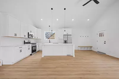 8245 43rd Place, Lyons, IL 60534 - Photo 6