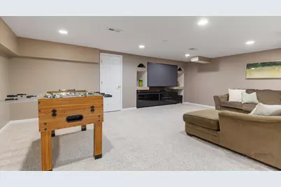 371 Sycamore Street, Vernon Hills, IL 60061 - Photo 40