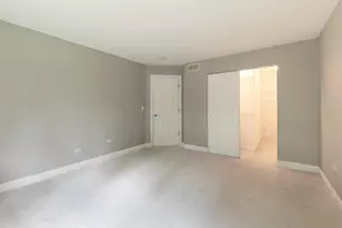 43 Foxcroft Rd, Naperville, IL 60565 - Photo 22