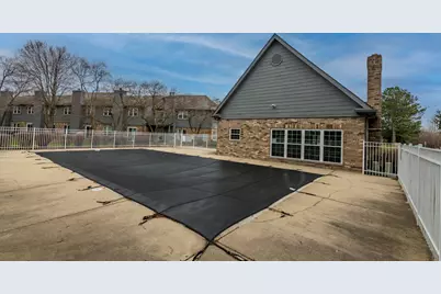 43 Foxcroft Road #43-127, Naperville, IL 60565 - Photo 32