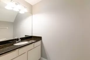 43 Foxcroft Rd, Naperville, IL 60565 - Photo 18