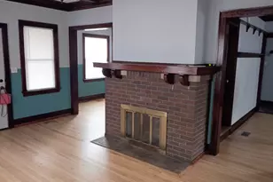1445 10th St, Moline, IL 61265 - Photo 2