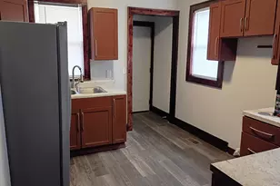 1445 10th St, Moline, IL 61265 - Photo 8