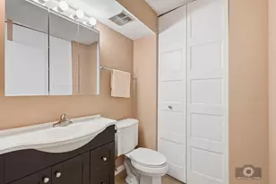 588 Fairway View Dr, Wheeling, IL 60090 - Photo 14