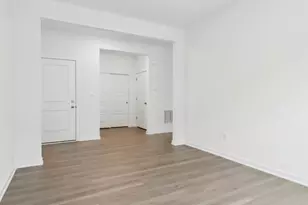 6300 Redwood Trl, Wonder Lake, IL 60097 - Photo 4