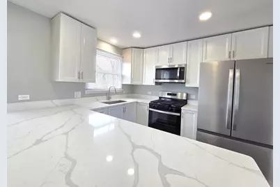 7841 W 74 Street, Bridgeview, IL 60455 - Photo 2