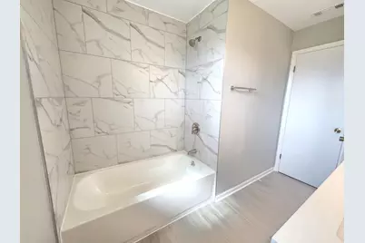 7841 W 74 Street, Bridgeview, IL 60455 - Photo 6