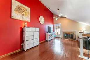 2S780 Timber Dr, Warrenville, IL 60555 - Photo 10