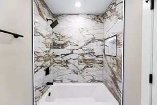 249 Johnson Ave, Frankfort, IL 60423 - Photo 18