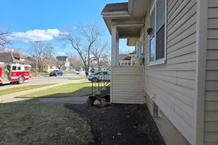 674 N Liberty St, Elgin, IL 60120 - Photo 38