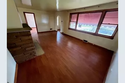 12501 S Throop Street, Calumet Park, IL 60827 - Photo 2