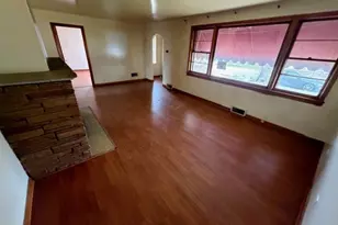 12501 S Throop St, Calumet Park, IL 60827 - Photo 2