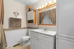 126 June Ln, Lombard, IL 60148 - Photo 20