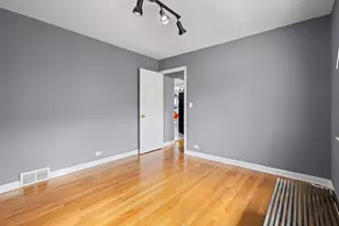 4904 N Normandy Ave, Chicago, IL 60656 - Photo 12