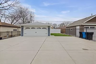 4904 N Normandy Avenue, Chicago, IL 60656 - Photo 4