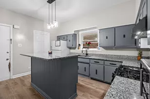 2231 S 58th Ct, Cicero, IL 60804 - Photo 2