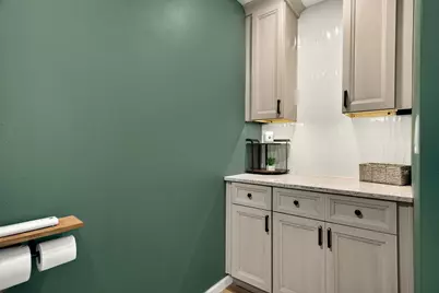 6302 Winchester Drive, Rockford, IL 61109 - Photo 30