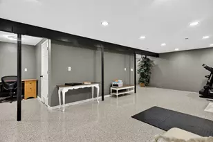 6302 Winchester Dr, Rockford, IL 61109 - Photo 32