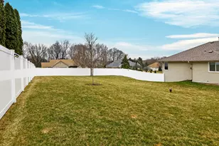 6302 Winchester Dr, Rockford, IL 61109 - Photo 42